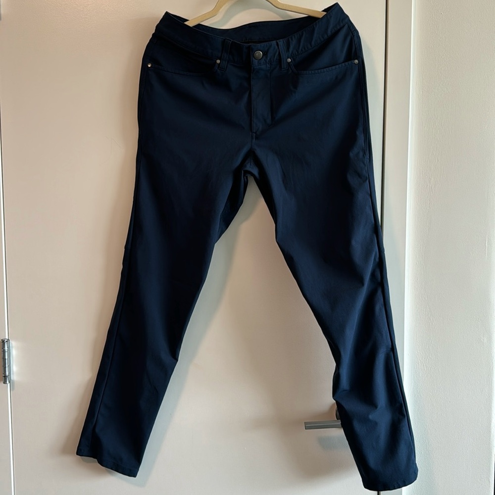 Lulu Lemon ABC pant, Navy, 30 waist